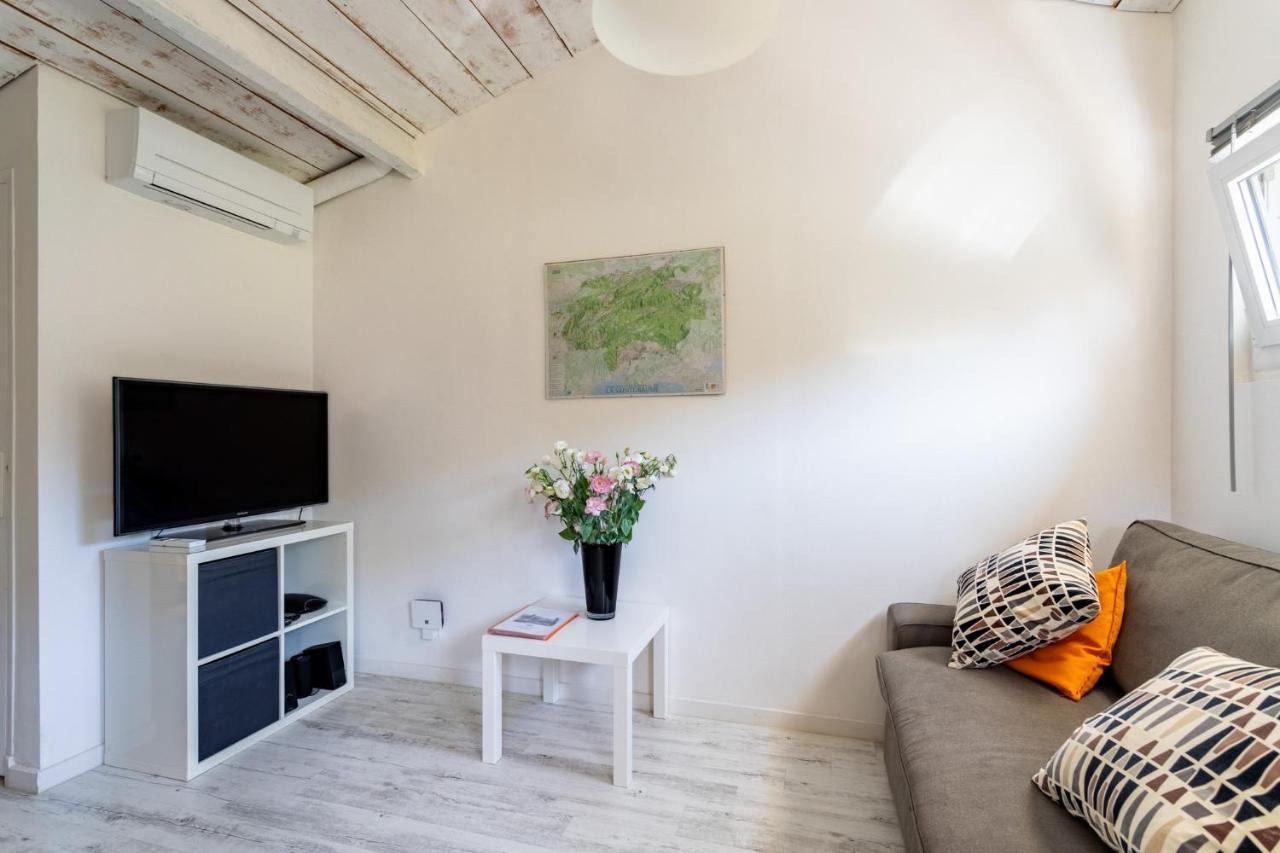 Gite L'Instant - Au Coeur D'Une Oliveraie Belgentier Exterior foto